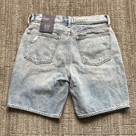GAP Washwell High Rise 7" Denim Shorts Distressed - Picture 12 of 12